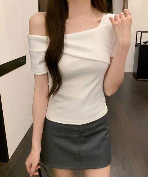FAVORITO(ファヴォリート)の「ボートネック半袖Tシャツ(Tシャツ/カットソー・レディース・ホワイト/モカ/ブラック・M/L)」の18枚目の写真