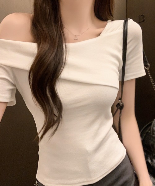 FAVORITO(ファヴォリート)の「ボートネック半袖Tシャツ(Tシャツ/カットソー・レディース・ホワイト/モカ/ブラック・M/L)」の21枚目の写真