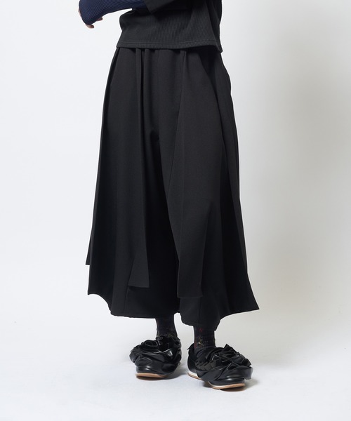 gomme(ゴム)の「ウーリーライクスカートパンツ(その他パンツ・レディース・チャコールグレー/ブラック/カーキ・MEDIUM)」の1枚目の写真
