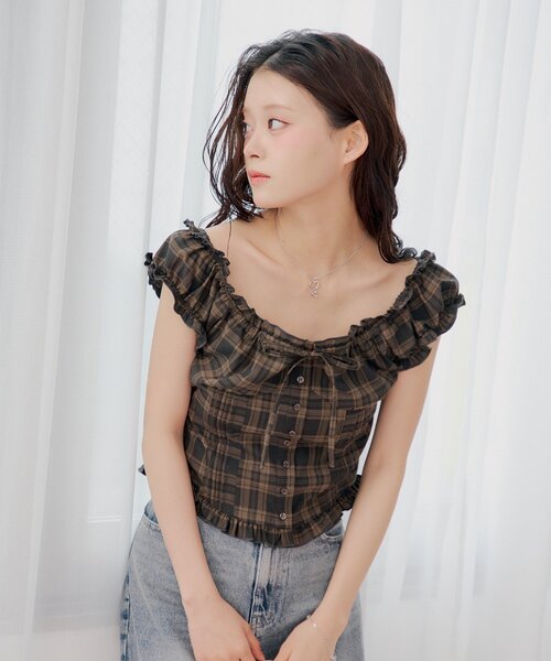 Chico(チコ)の「パフスリーブギャザーブラウス(シャツ/ブラウス・レディース・ホワイト/ベージュ系その他2/ブルー系その他2・FREE)」の8枚目の写真