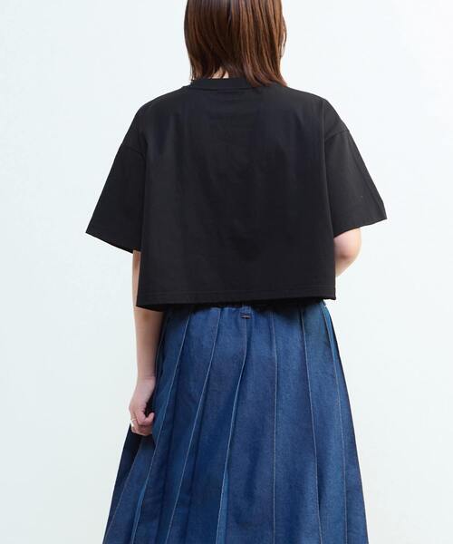 CONVERSE TOKYO（コンバーストウキョウ）の「BUBBLE LOGO CROPPED TEE（Tシャツ/カットソー・レディース・ブラック/ミント/ホワイト・FREE）」の14枚目の写真