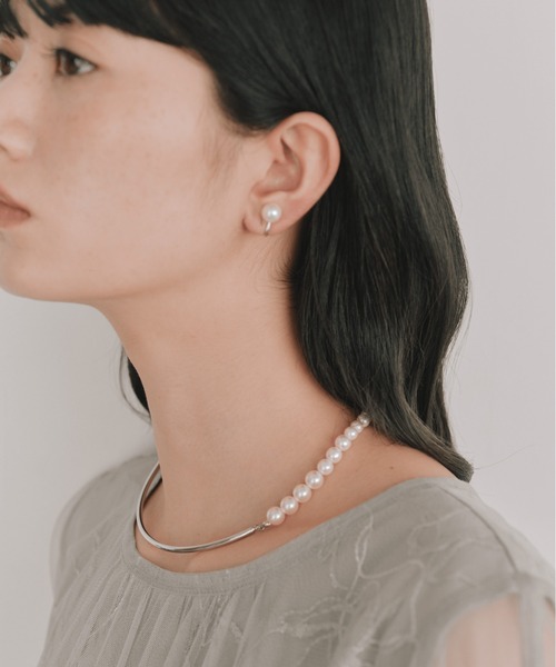 kaene(カエン)の「セミサークルパールネックレス(ネックレス・レディース・シルバー/ゴールド・FREE)」の4枚目の写真