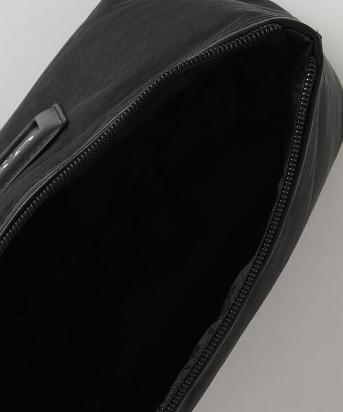 Guess(ゲス)の「BINX Dopp Kit ポーチ(ポーチ・メンズ・ブラック・ONE SIZE)」の2枚目の写真