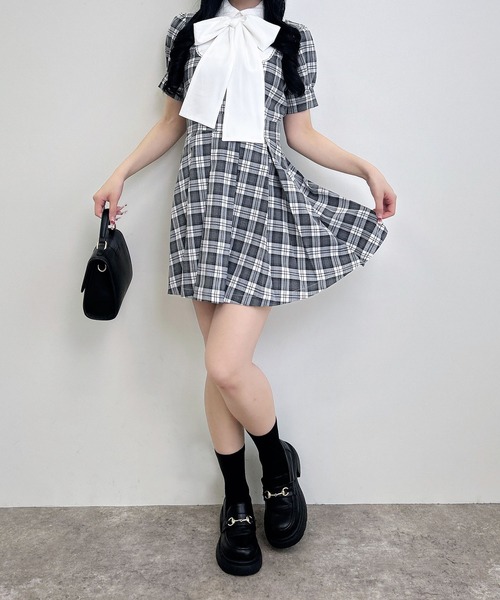 INGNI(イング)の「【WEB限定】チェック柄シャツドッキングプリーツミニワンピース(ワンピース・レディース・グレー系8/ブラウン系その他2・M)」の7枚目の写真