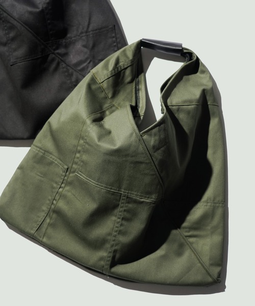 THRIFTY LOOK(スリフティールック)の「THRIFTY LOOK / スリフティールック BDU TRIANGLE TOTE LARGE トライアングルトートバッグ ラージサイズ(トートバッグ・メンズ・ブラック/オリーブ・FREE)」の2枚目の写真