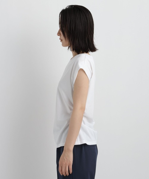 Andemiu(アンデミュウ)の「シャーリングカットソー/860431(Tシャツ/カットソー・レディース・オフホワイト/ブラック・FREE)」の11枚目の写真