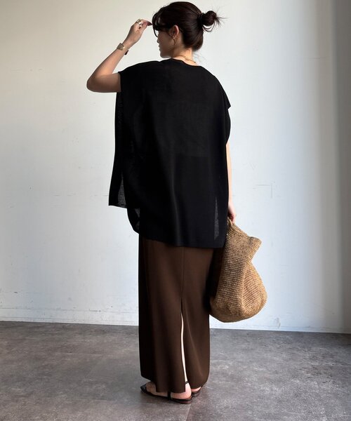 DouDou(ドゥドゥ)の「【WEB限定】ロゴチュニックニットトップス(ニット/セーター・レディース・ブラック/ベージュ/ブラウン・FREE)」の5枚目の写真