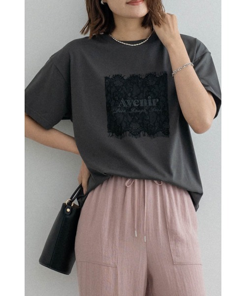 M.deux(エムドゥ)の「レースデザインロゴTシャツ(Tシャツ/カットソー・レディース・チャコールグレー/オフホワイト・MEDIUM)」の2枚目の写真
