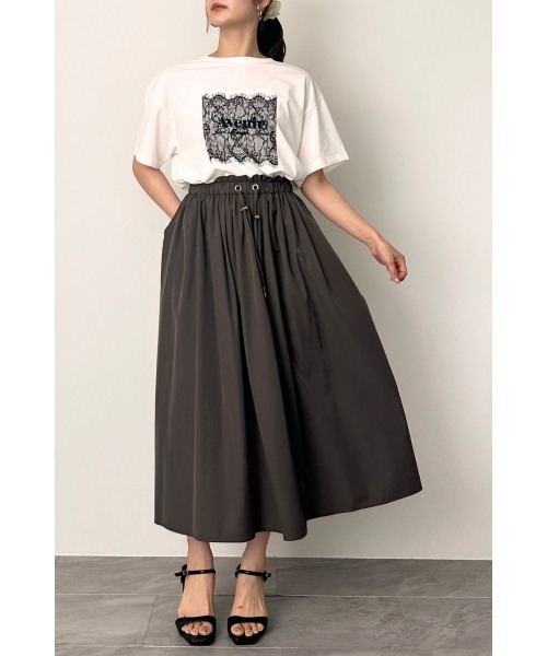 M.deux(エムドゥ)の「レースデザインロゴTシャツ(Tシャツ/カットソー・レディース・チャコールグレー/オフホワイト・MEDIUM)」の4枚目の写真