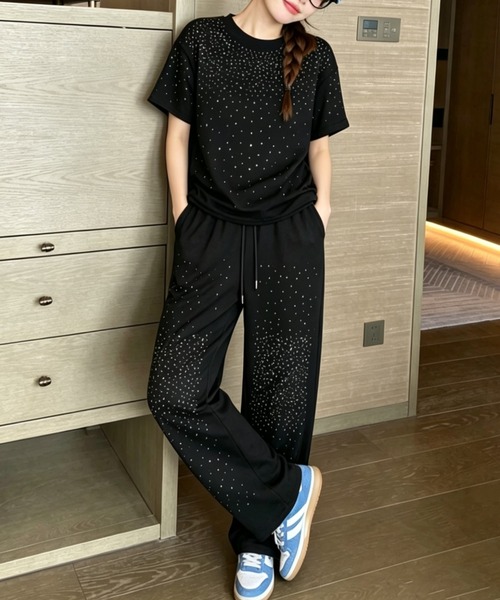 FAVORITO(ファヴォリート)の「ラインストーントップスパンツセットアップ(セットアップ・レディース・ブラック/レッド/オフホワイト/ピンク・F)」の7枚目の写真