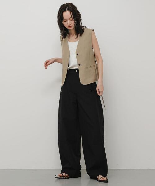 SENSE OF PLACE by URBAN RESEARCH(センスオブプレイスバイアーバンリサーチ)の「ピンストライプベルトツキジレ(ダウンベスト・レディース・ベージュ系その他/グレー系その他・ONE)」の15枚目の写真