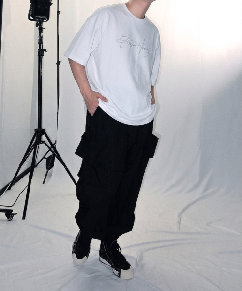 JUSTHANG(ジャストハング)の「プレミアムホワイトグルービッグロゴオーバーサイズ半袖Tシャツ(Tシャツ/カットソー・メンズ・その他・XXXX-LARGE/XXX-LARGE/X-LARGE/LARGE)」の3枚目の写真