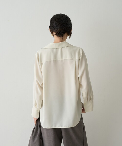 qualite(カリテ)の「ドレープレギュラーシャツ(シャツ/ブラウス・レディース・モカ/ライトブルー/オフホワイト・フリー)」の7枚目の写真