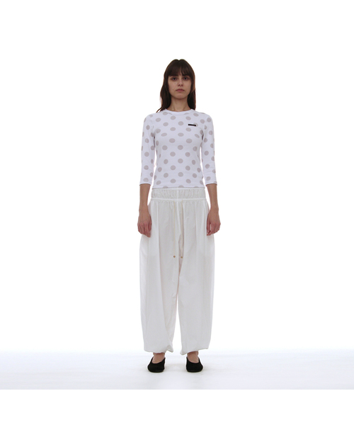 PARTIMENTO WOMEN(パルティメントウィメン)の「PWC コットンダブルウエストハレムパンツ_10カラー(その他パンツ・レディース・グレイッシュブルー/レモンイエロー/ブルーパープル/プラム/ホワイト/パープル/ピンク/ブラウン/カーキ/クリーム・SMALL/MEDIUM/LARGE)」の1枚目の写真