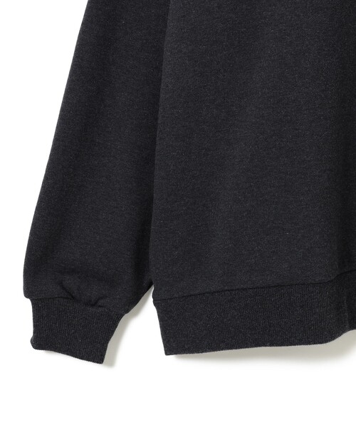 FRED PERRY(フレッドペリー)の「【別注】FRED PERRY / エンブロイダリー クルーネック スウェット(スウェット・メンズ・ブラック/ブラウン・X-LARGE/SMALL)」の6枚目の写真