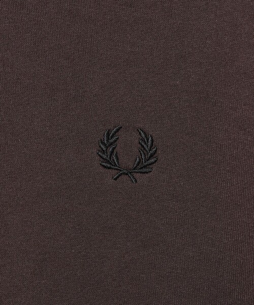 FRED PERRY(フレッドペリー)の「【別注】FRED PERRY / エンブロイダリー クルーネック スウェット(スウェット・メンズ・ブラック/ブラウン・X-LARGE/SMALL)」の14枚目の写真