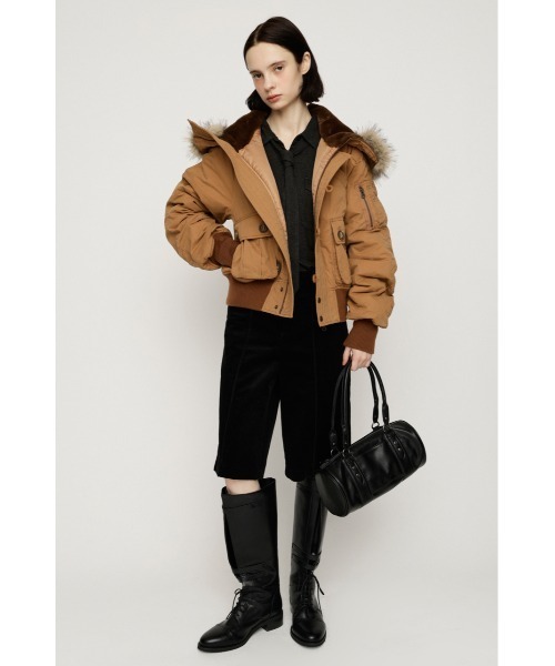 SLY(スライ)の「【WEB限定カラーあり】COMPACT N2-B FLIGHT JK コンパクトエヌツービーフライトジャケット 秋服 冬服(ブルゾン・レディース・カーキ/キャメル/ライトベージュ/ライトブラック・FREE)」の4枚目の写真