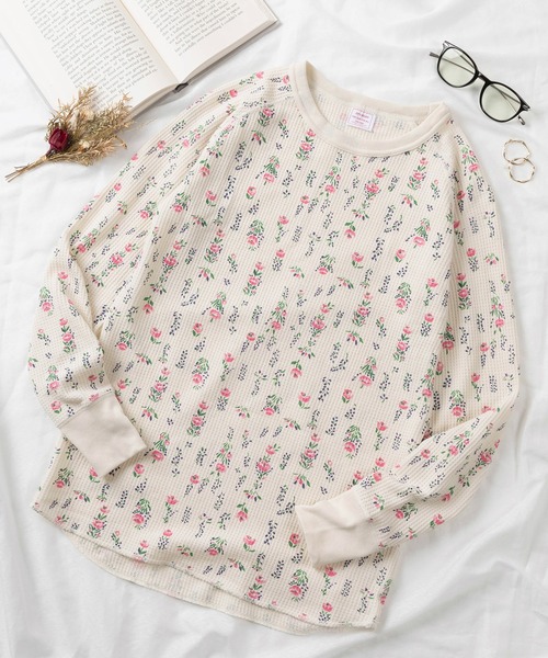 JEMORGAN(ジェーイーモーガン)の「【87】【JEMORGAN/ジェーイーモーガン】花柄 ワッフル クルーネック ロングスリーブ Tシャツ/レディース/ワンマイルウェア/リラックスウェア(Tシャツ/カットソー・レディース・ピンク系/レッド/ベージュ/グレー/ホワイト/ホワイト系/ピンク/ラベンダー/グレー系/ブルー系/ブルー/ブラック/ベージュ系・FREE)」の7枚目の写真