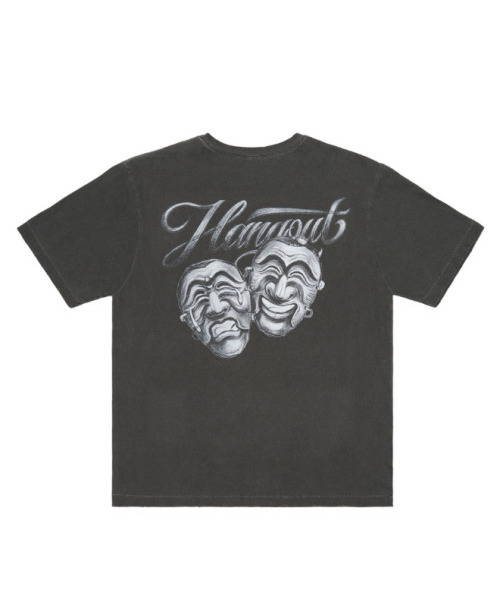 HANG OUTの「X タトゥーイズム スマイルクライ ハフェタル Tシャツ (チャコール)(Tシャツ/カットソー・メンズ・チャコール・MEDIUM/LARGE/X-LARGE)」の2枚目の写真