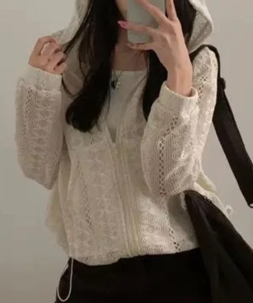 FLINEA(フリネア)の「フード付きパンチングレースジャケット(カーディガン/ボレロ・レディース・ブラック/ベージュ・FREE)」の5枚目の写真