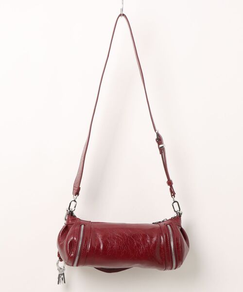 Desigual（デシグアル）の「Glossy zip baguette shoulder bag / グロッシィジップバゲットショルダーバッグ（ショルダーバッグ・レディース・レッド・FREE）」の5枚目の写真