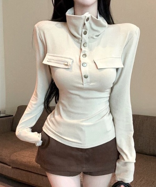 SHEENA(シーナ)の「【秋冬新作】スタンドネックドットボタンソフトタッチ長袖トップス(Tシャツ/カットソー・レディース・ライトベージュ/ブラウン/ブラック・M)」の5枚目の写真