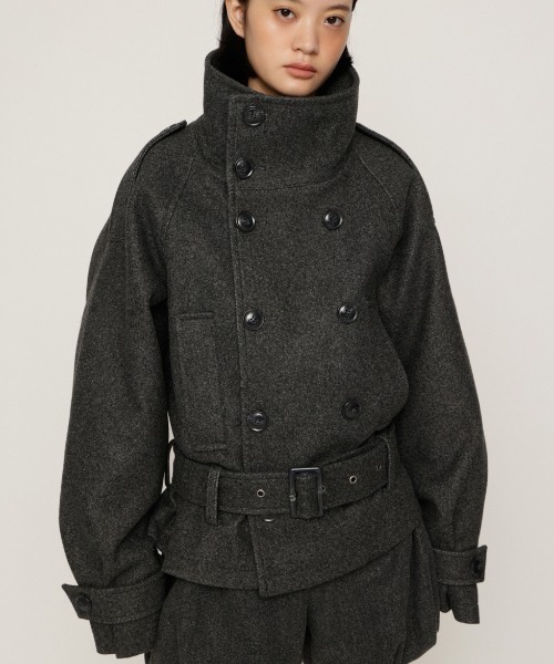 SLY(スライ)の「【AW PRE ORDER 第2弾】OVER STAND PEA COAT オーバースタンドピーコート 冬服 スタンドネック ハイネック(ブルゾン・レディース・ブラック/ベージュ/杢グレー・FREE)」の2枚目の写真