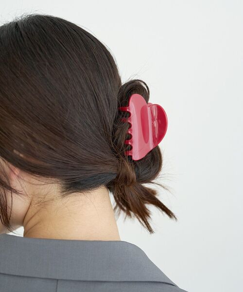 earth music&ecology(アースミュージックアンドエコロジー)の「ハートバンスクリップ(その他ヘアアクセサリー・レディース・レッド/ブラック/ブラウン・FREE)」の12枚目の写真