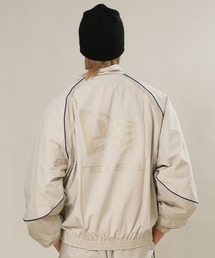 NEW ERA（ニューエラ）の「NEW ERA/ニューエラ PA OS PIPING TRA JKT ジャケット 15135421/15135422（ナイロンジャケット）」