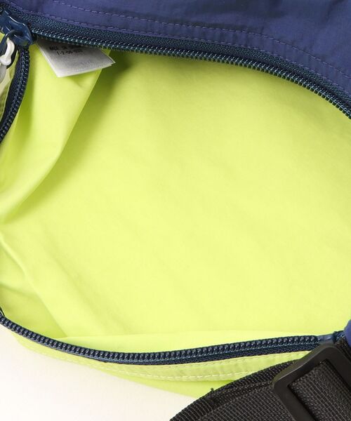 CHUMS(チャムス)の「【CHUMS/チャムス】 Kearns Shoulder Bag(ショルダーバッグ・メンズ・ブラック×ブルー/サンドベージュ/チャコール・FREE)」の6枚目の写真