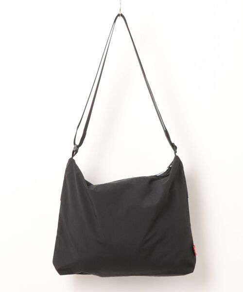 CHUMS(チャムス)の「【CHUMS/チャムス】 Kearns Shoulder Bag(ショルダーバッグ・メンズ・ブラック×ブルー/サンドベージュ/チャコール・FREE)」の7枚目の写真