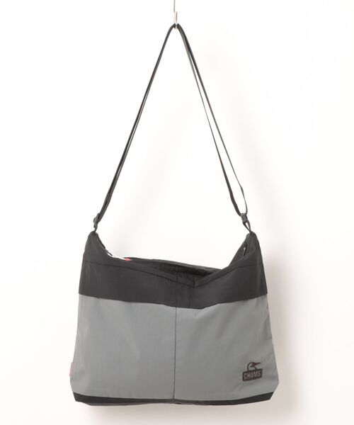 CHUMS(チャムス)の「【CHUMS/チャムス】 Kearns Shoulder Bag(ショルダーバッグ・メンズ・ブラック×ブルー/サンドベージュ/チャコール・FREE)」の18枚目の写真
