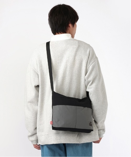 CHUMS(チャムス)の「【CHUMS/チャムス】 Kearns Shoulder Bag(ショルダーバッグ・メンズ・ブラック×ブルー/サンドベージュ/チャコール・FREE)」の10枚目の写真