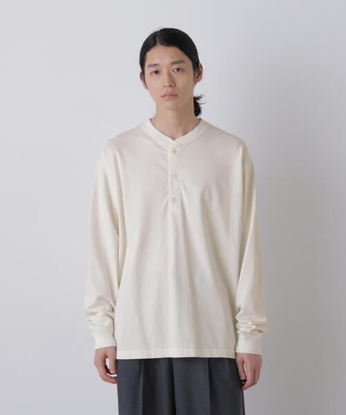 YLEVE(イレーヴ)の「YLEVE / PIGMENT DYED COTTON HENRY NECK LONG-SLEEVE T(Tシャツ/カットソー・メンズ・ホワイト/グリーン・4)」の2枚目の写真