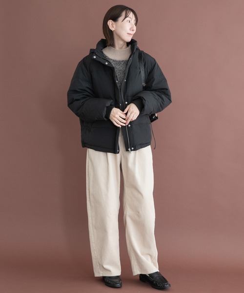 ITEMS URBANRESEARCH(アイテムズ アーバンリサーチ)の「『Sサイズあり』フードダウンジャケット(ダウンジャケット/コート・レディース・ブラック/ホワイト系その他/カーキ・MEDIUM/SMALL)」の10枚目の写真