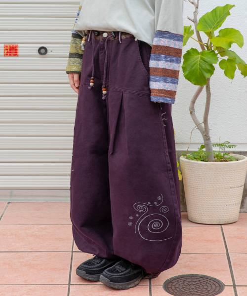 RuNaKi'Hu'(ルナキフ)の「WXP107 ソラシルベ チェック配色バルーンパンツ (PURPLE)(その他パンツ・レディース・その他・1/2/3)」の1枚目の写真