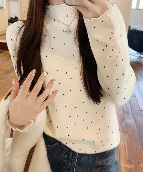 Pittok（ピットク）の「ドット柄 メロウフリル 長袖プチハイネックニット（Tシャツ/カットソー・レディース・ブラック/ホワイト・MEDIUM）」の7枚目の写真