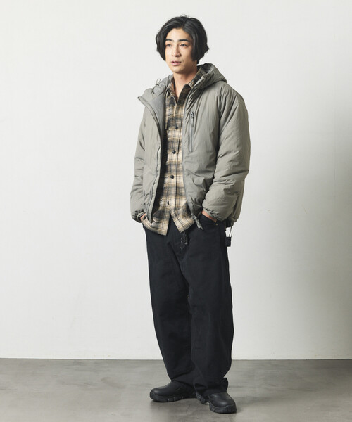 FREAK'S STORE(フリークスストア)の「PRIMALOFT HOODIE JACKET /プリマロフト フーディジャケット(ブルゾン・メンズ・ブラック/チャコールグレー/グリーン/セージグリーン・SMALL/LARGE/MEDIUM)」の8枚目の写真