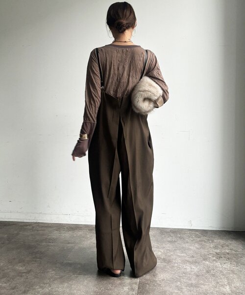 DouDou(ドゥドゥ)の「【WEB限定】合皮サスペンダー付パンツ(つなぎ/オールインワン・レディース・カーキ/ブラック/チャコールグレー・FREE)」の18枚目の写真