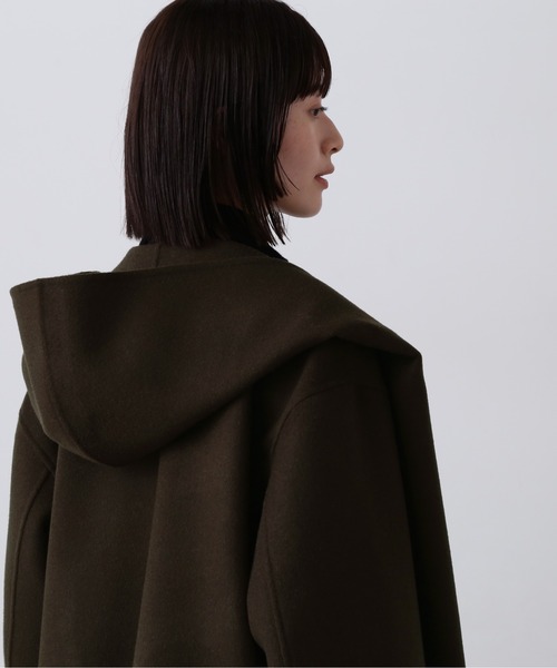 YLEVE（イレーヴ）の「YLEVE / SUPER 100`S WOOL DOUBLE CLOTH HOODED COAT（ダウンジャケット/コート・レディース・グレー/ブラウン・2/1/0）」の8枚目の写真