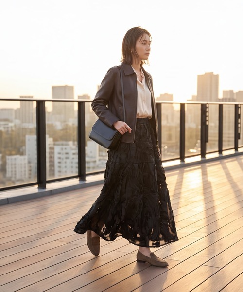STYLE DELI(スタイルデリ)の「【DELI by】立体フリンジジャガード ロングスカート(スカート・レディース・ブラック・M)」の2枚目の写真