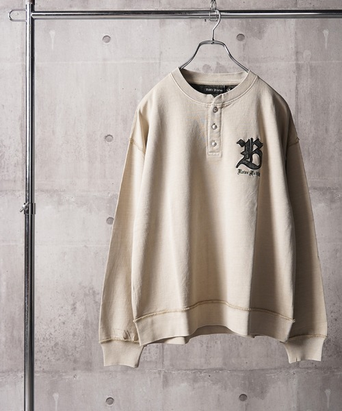 1111clothing（ワンフォークロージング）の「ピグメントダイ コンチョボタン ヘンリーネック ミニ裏毛スウェットトレーナー（スウェット・メンズ・ブラック/グレイッシュベージュ/ブラウン・L/M）」の21枚目の写真