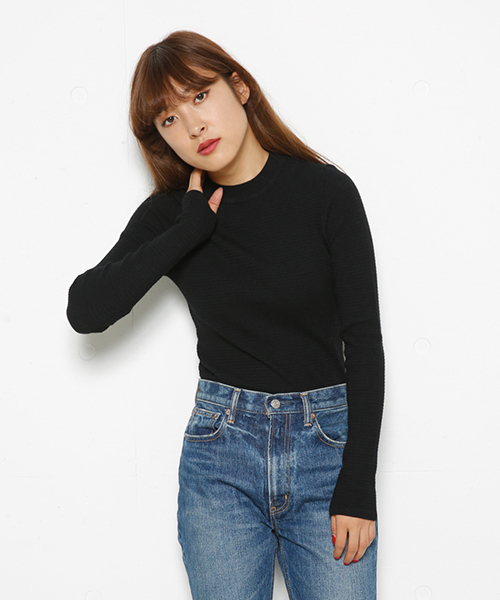 SLY（スライ）の「ストレッチサーマル HG ロンT（ニット/セーター・レディース・ブラック/オフホワイト/ホワイト系その他2/オレンジ系その他/グリーン系その他・1/2）」の4枚目の写真