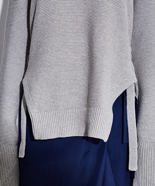 STUDIOUS（ステュディオス）の「【STUDIOUS】サイドレースアップニット（ニット/セーター・レディース・ブラック/グレー・1）」の7枚目の写真