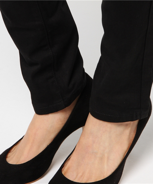 niko and...(ニコアンド)の「裏起毛NEWスリムパンツ(その他パンツ・レディース・ブラック/ネイビー/カーキ/アイボリー・1/2/3/4)」の11枚目の写真