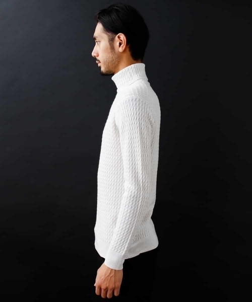 MICHEL KLEIN HOMME   （ミッシェルクランオム）の「VICTORIA タートルニット（ニット/セーター・メンズ・ブラック/オフホワイト/ブルー・MEDIUM/LARGE/X-LARGE）」の5枚目の写真