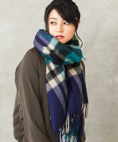 QUEENHEAD(クイーンヘッド)の「大判あったかストール(ストール/ショール・レディース・A/B/C/D/E/F/G/H/I/J/K/L/M/N/O/P/Q/R/S/T/U/V/W/X・FREE)」の8枚目の写真