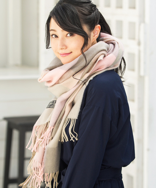 QUEENHEAD(クイーンヘッド)の「大判あったかストール(ストール/ショール・レディース・A/B/C/D/E/F/G/H/I/J/K/L/M/N/O/P/Q/R/S/T/U/V/W/X・FREE)」の15枚目の写真