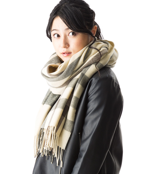 QUEENHEAD(クイーンヘッド)の「大判あったかストール(ストール/ショール・レディース・A/B/C/D/E/F/G/H/I/J/K/L/M/N/O/P/Q/R/S/T/U/V/W/X・FREE)」の16枚目の写真