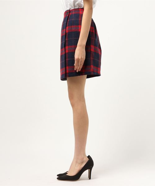 earth music&ecology（アースミュージックアンドエコロジー）の「・チェックミニスカート（スカート・レディース・ネイビー/グレー/レッド・M/S）」の4枚目の写真